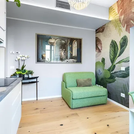 Palace Luxury Apartment
