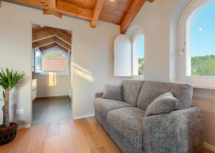 Palace Luxury * Alba (Piedmont)