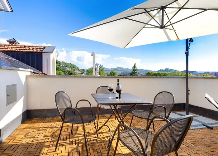 Palace Luxury Apartment