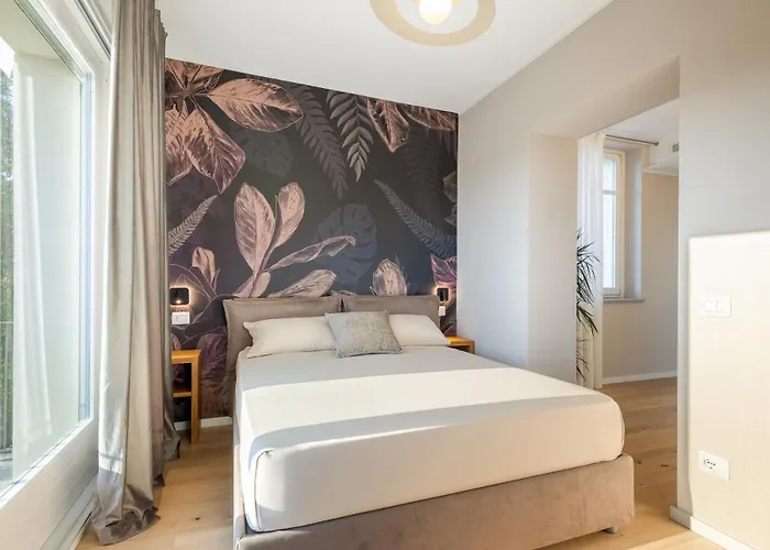 Palace Luxury * Alba (Piedmont)